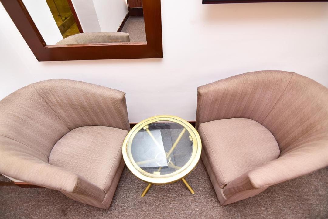 Pearl Gate Hotel - Housity