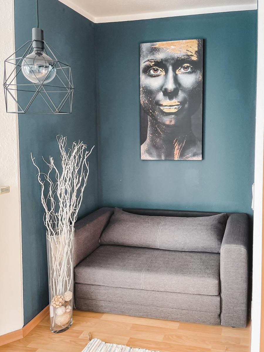 Schöne Wohnung, eigene Terrasse, privater Parkplatz, Wi-Fi, Waschmaschine, 3P - Housity