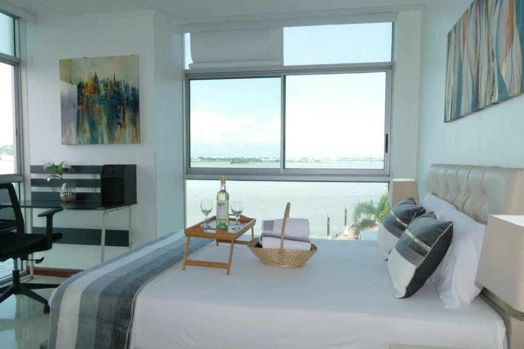 Ecusuites Resort Riverfront Family Dept Santa Ana Gye - Hizvo