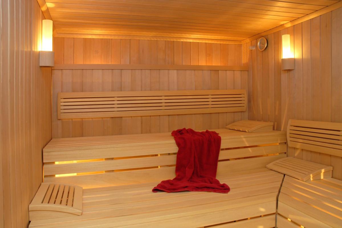 Hotel Garni Lindacher Hof - Housity