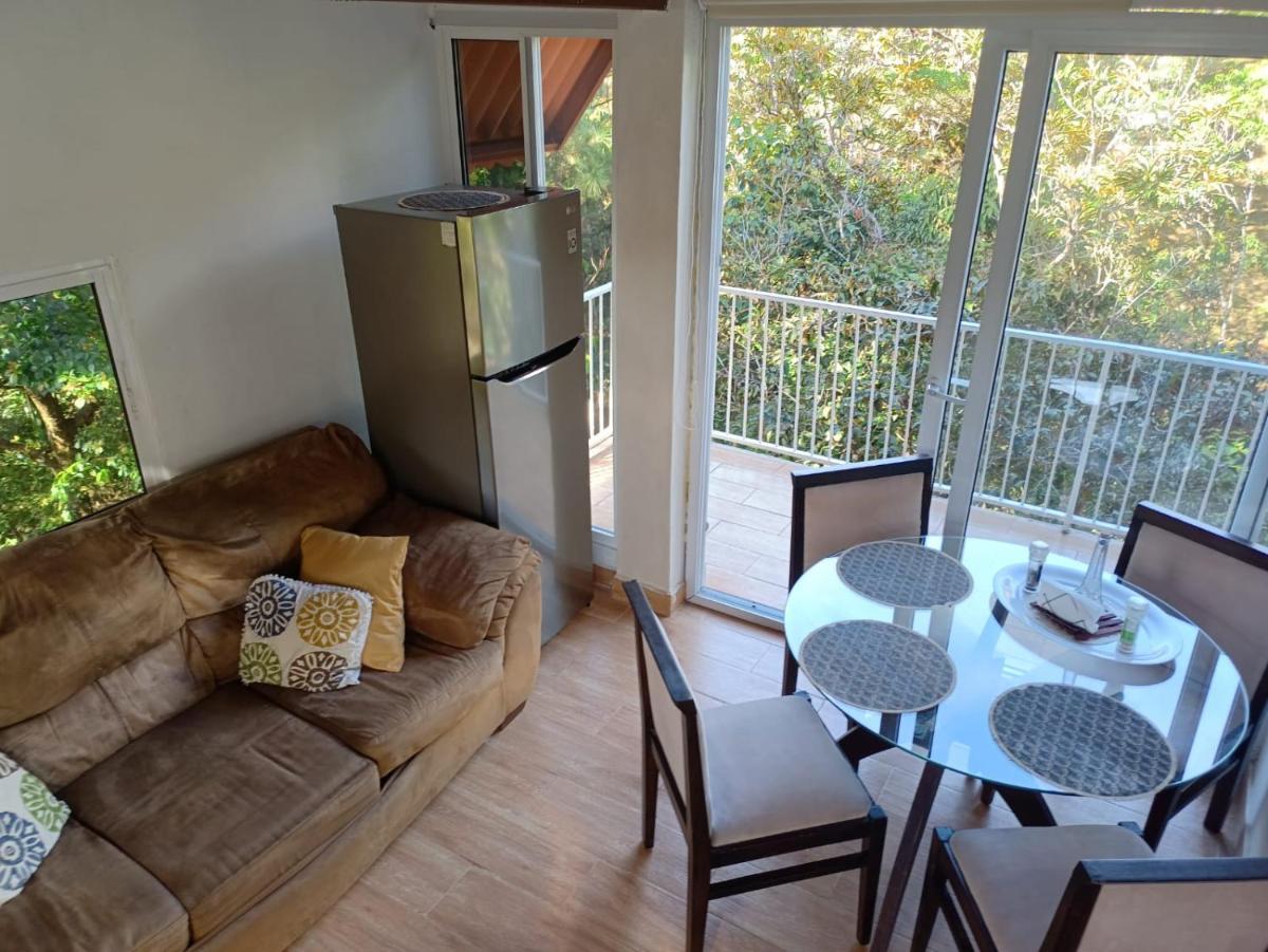 Cabañas en Los Altos de cerro Azul Panamá Cascadas RIos Naturaleza viva - Housity