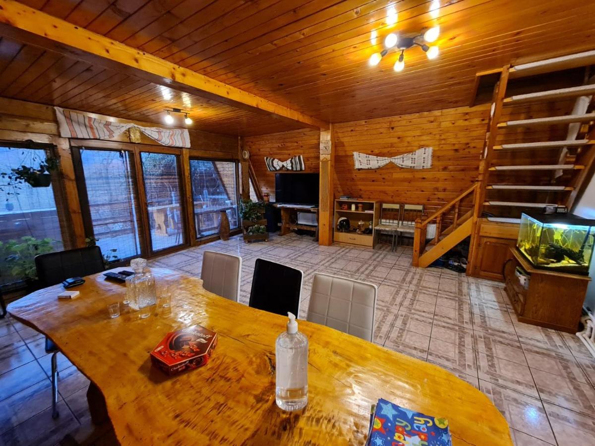 Cozy wooden house - Housity