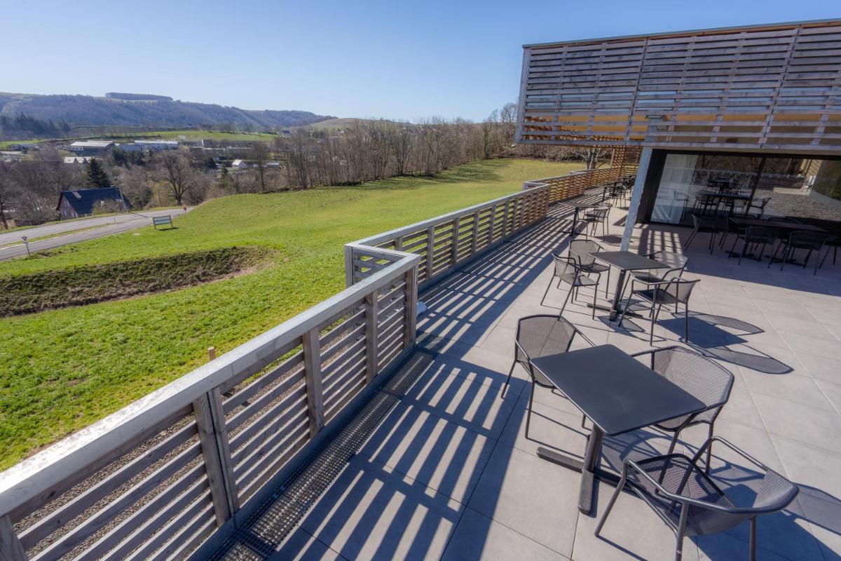 Vue générale sur la montagne ou vue sur la montagne depuis l'hôtel