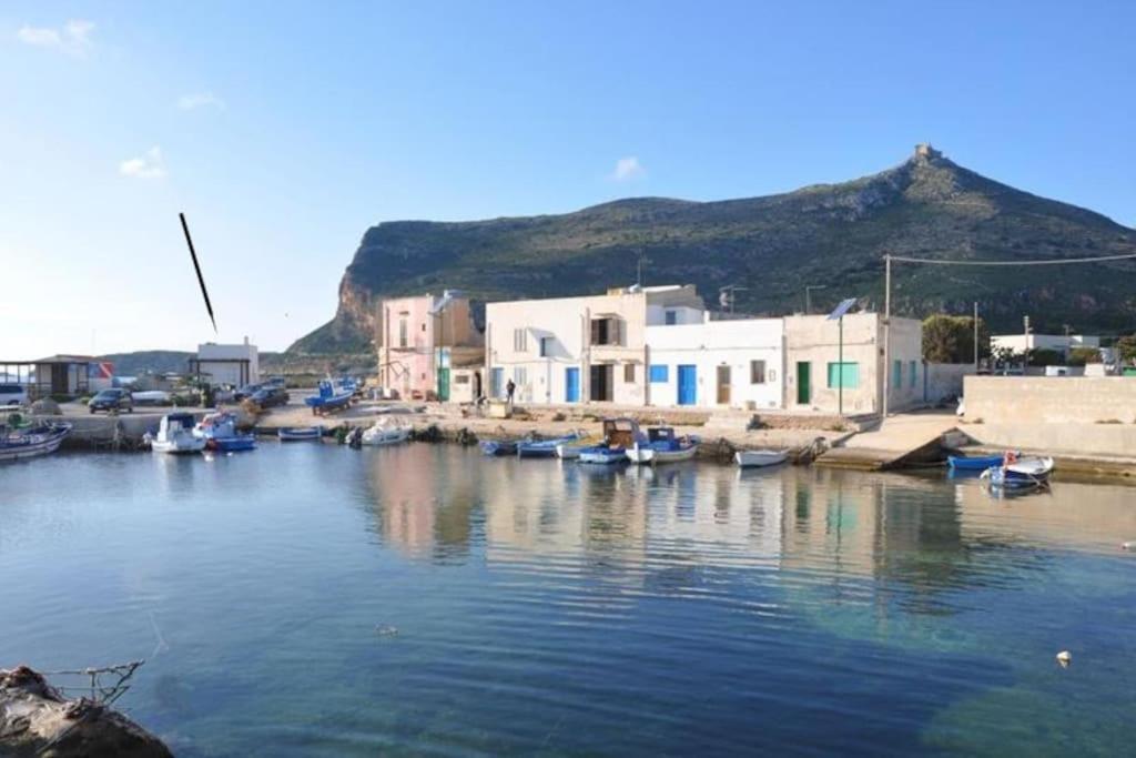 Il Cubo, monovano col mare su tre fronti. - Hizvo