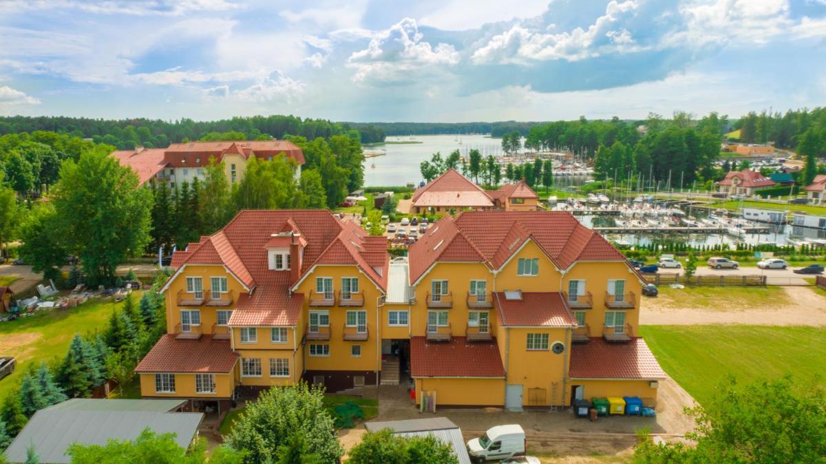 Hotel Helena - Housity