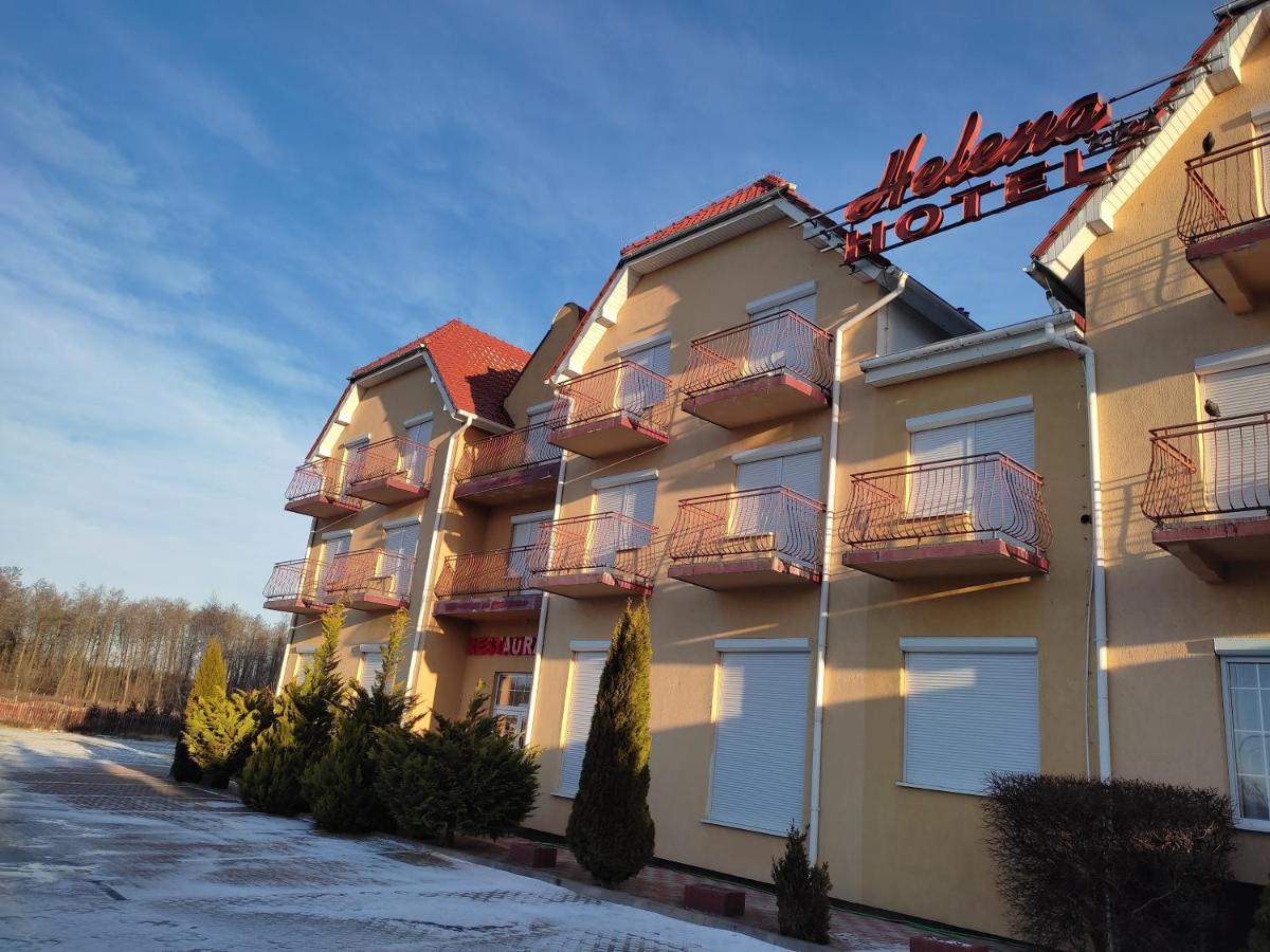 Hotel Helena - Housity