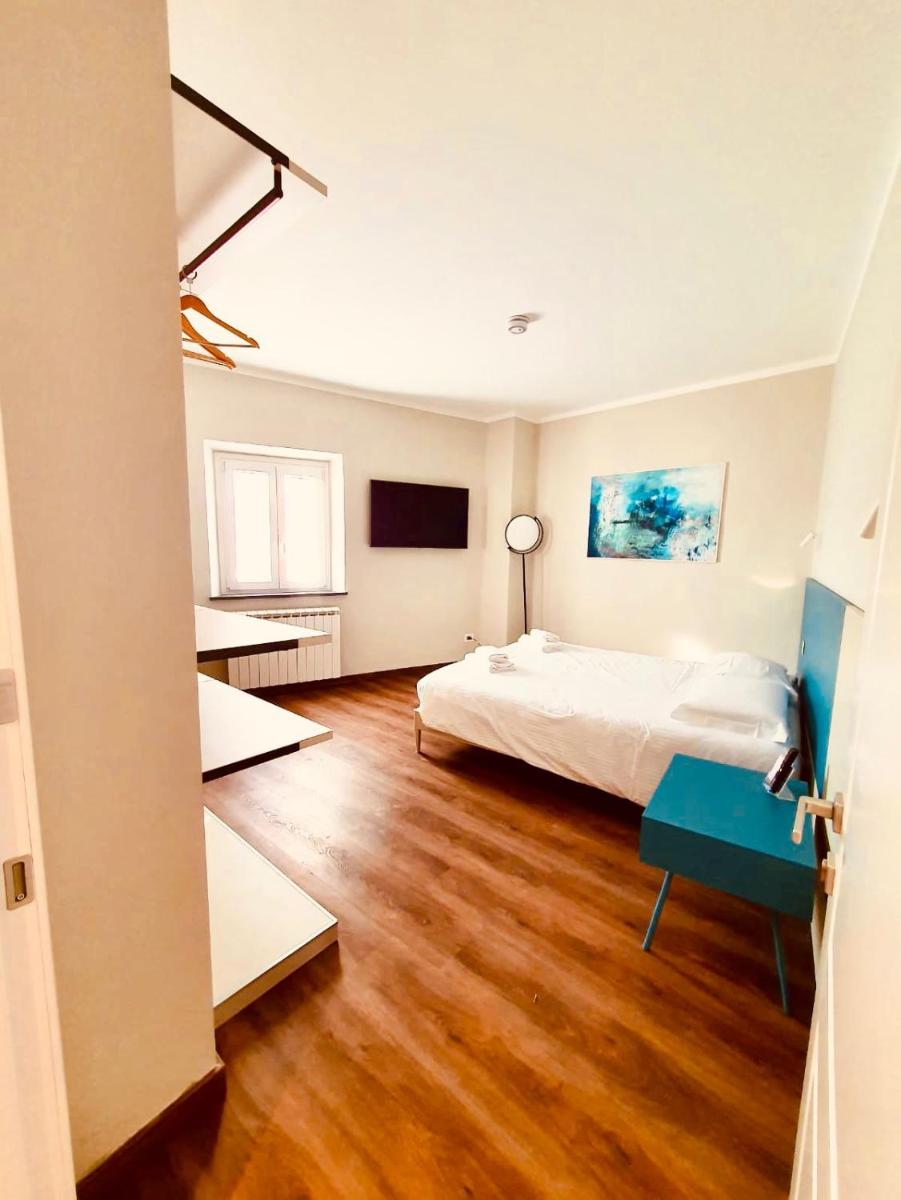 The Square of Miracles Apartment - Housity