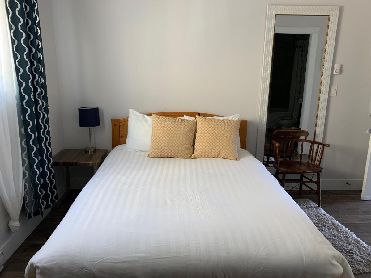 Black Rooster Guesthouse - Housity