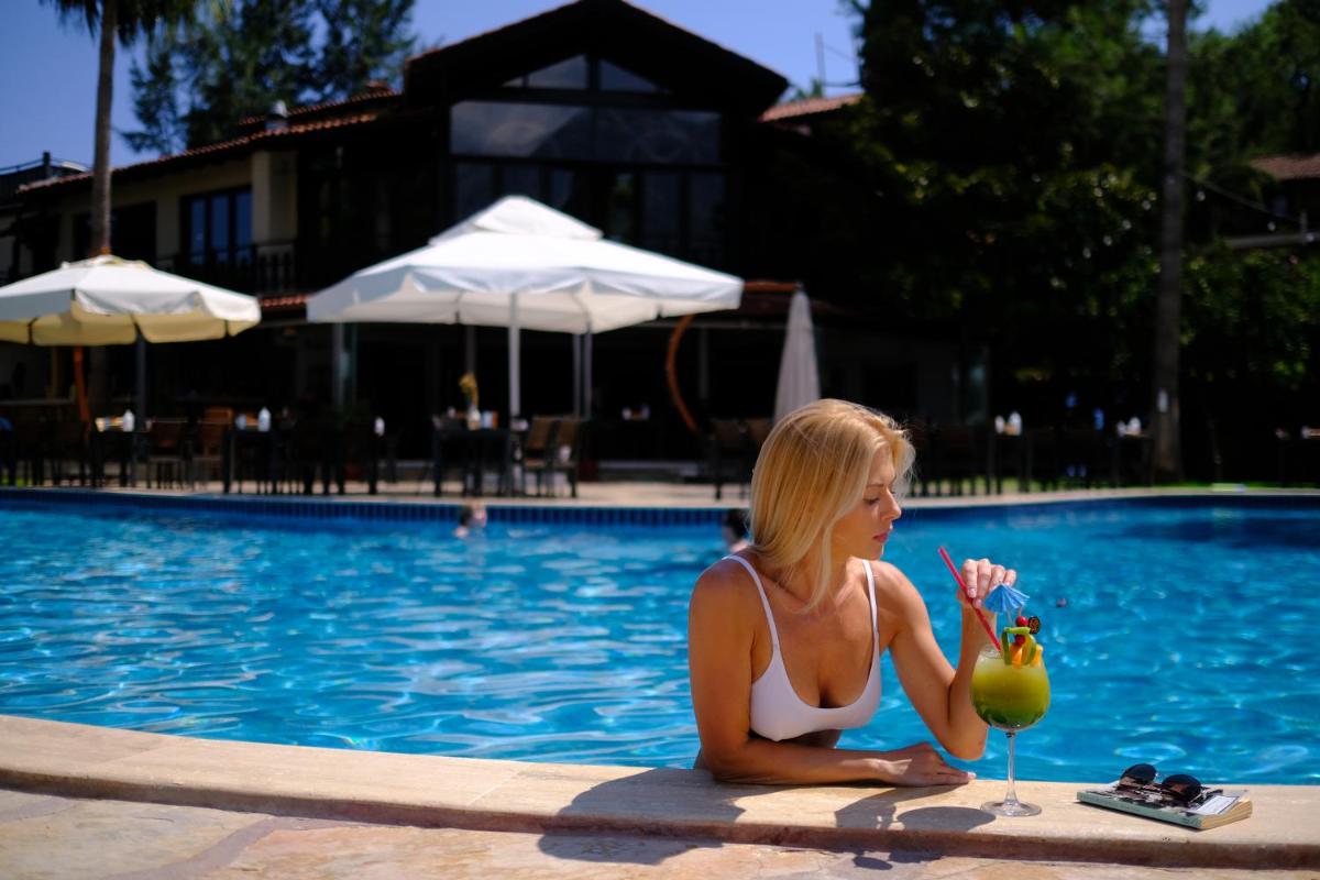 Hotel Berke Ranch&Nature - Housity