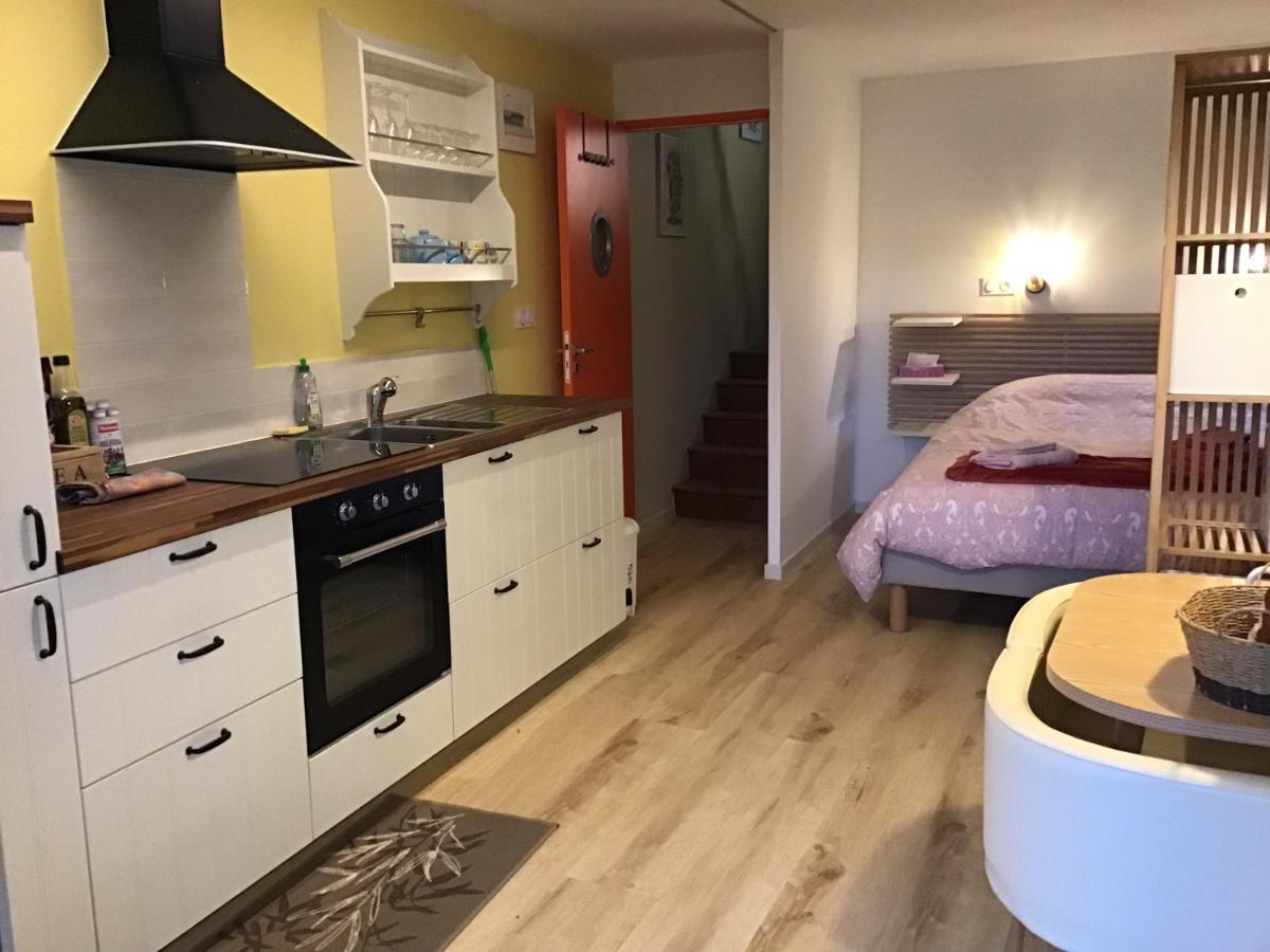 La Mazille , cossy vakantiestudio met zwembad in zuid-Bourgogne - Housity