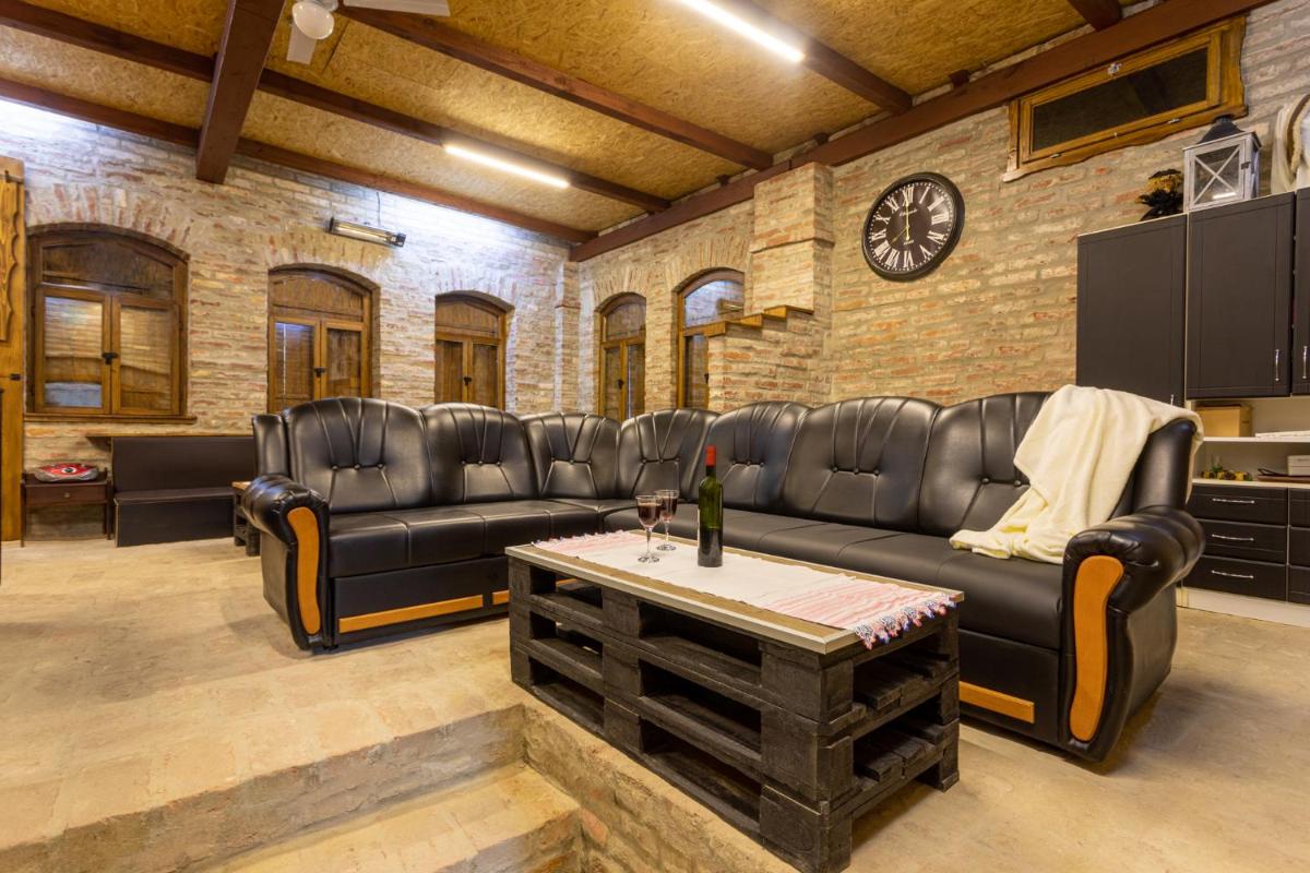Kuća za odmor Baranjski Dvori - Housity