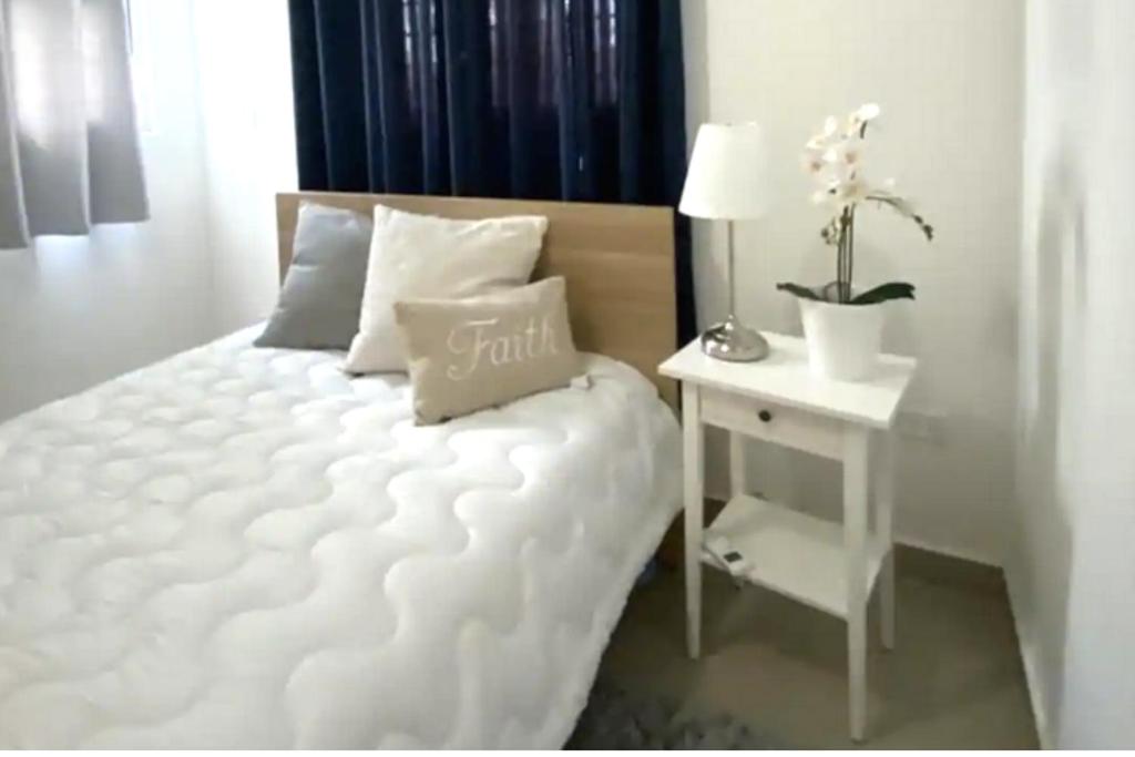 Moderno Apartamento 3/2, Wifi, cable, Netflix, A/C - Hizvo