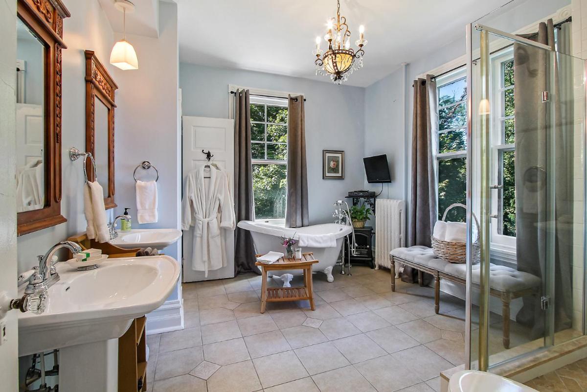 The South Mountain Inn - Housity