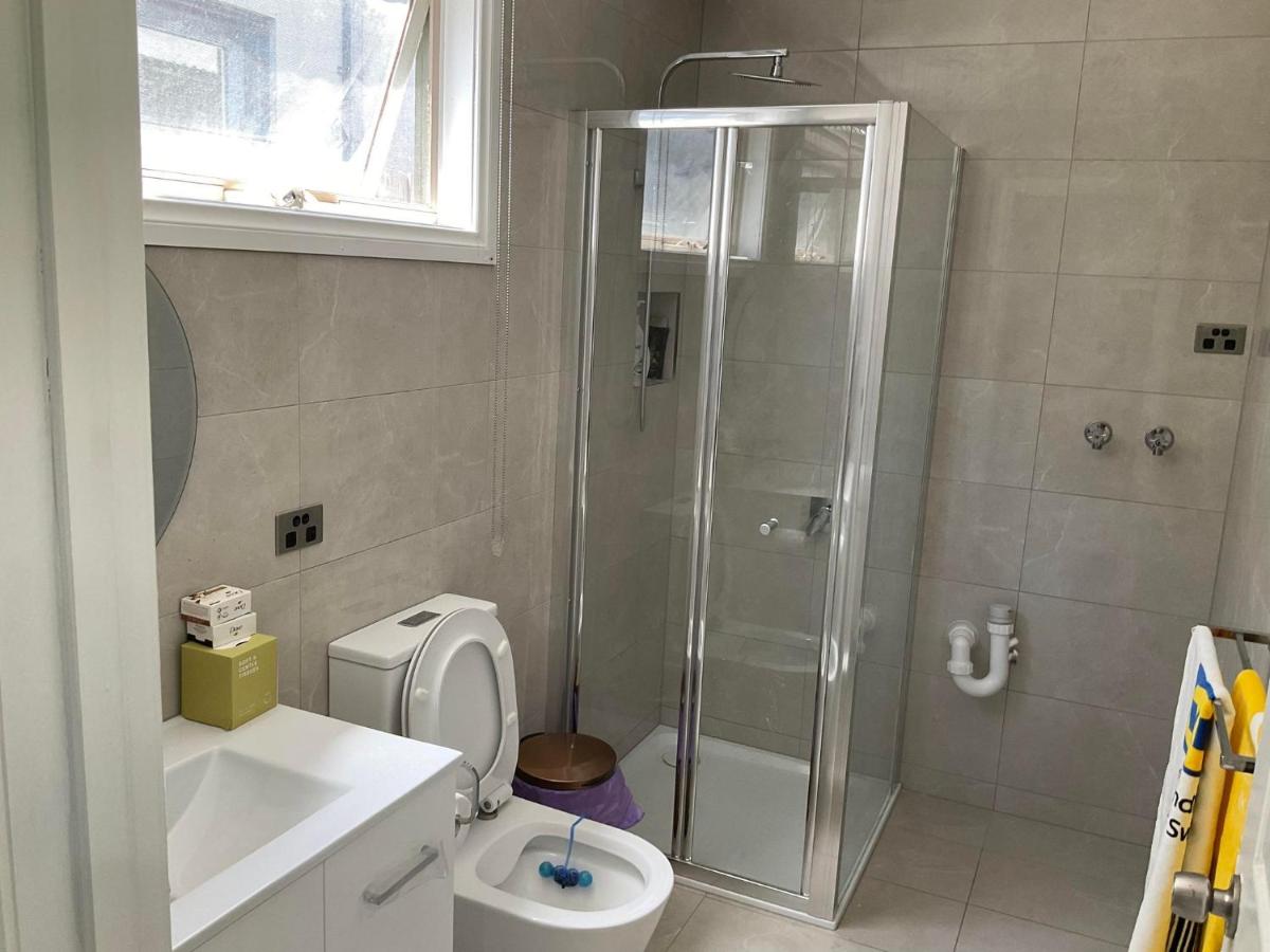Oakleigh Private unit - Housity