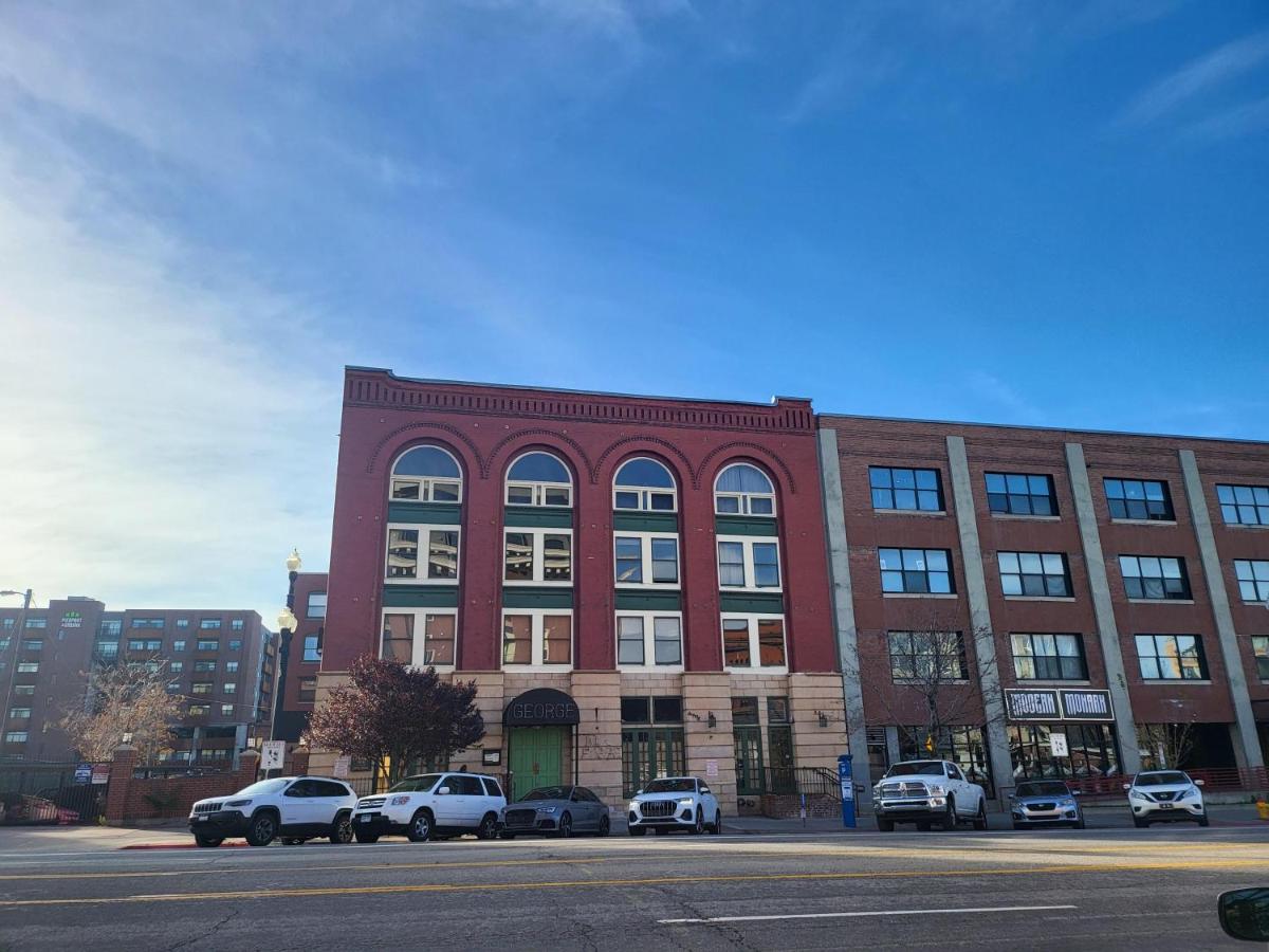 The Salt Flat - Salt Lake City - Housity