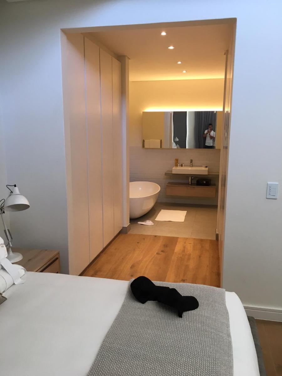 Suitetrails - Polo Village Apartment, Val de Vie Luxury Estate, Paarl
