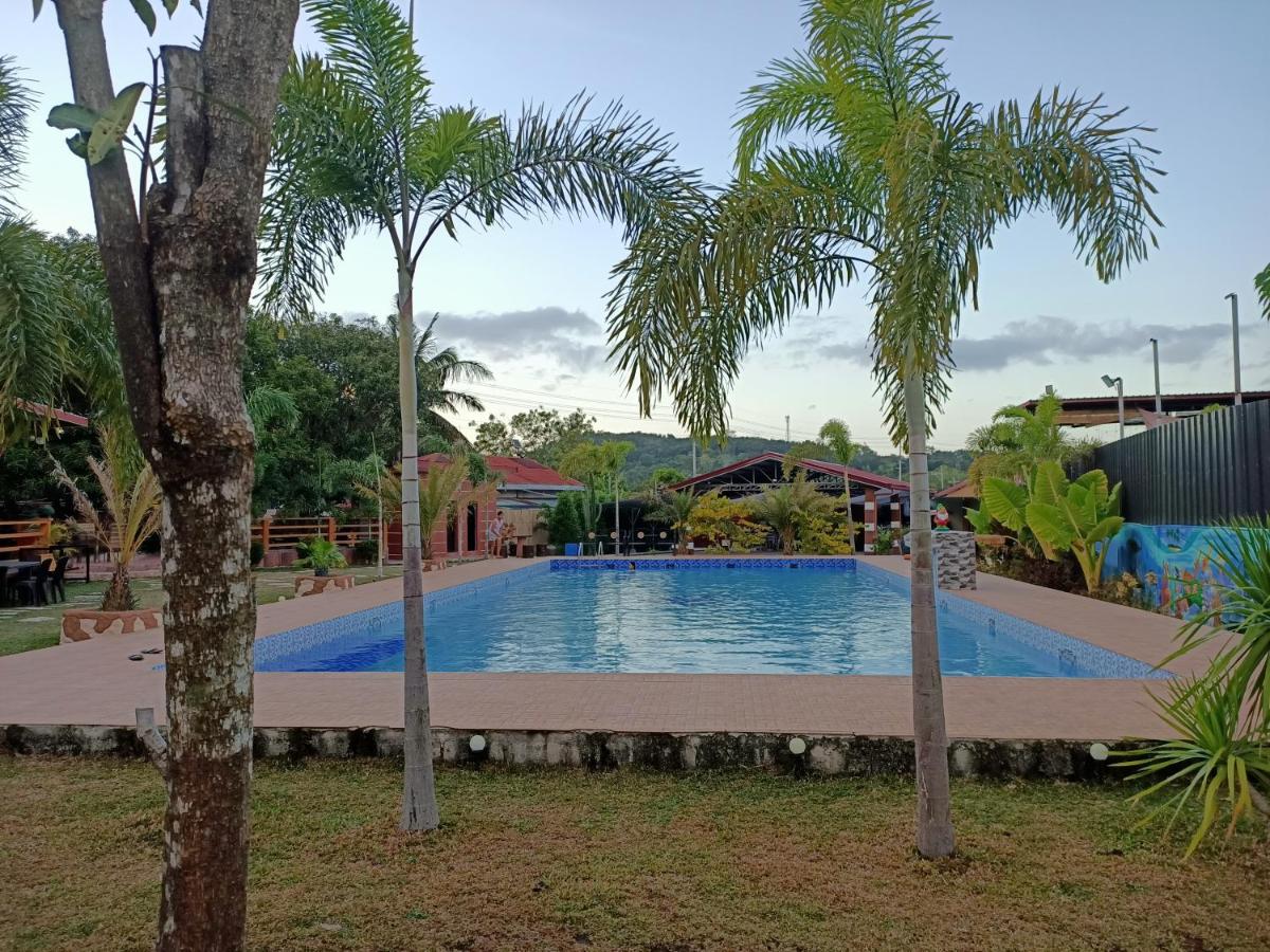 JaxsonVille Private Pool and Venue - Housity