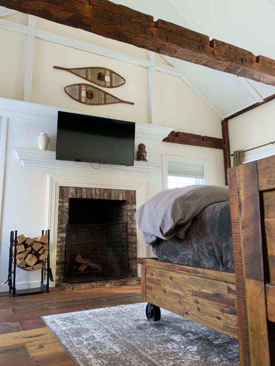The Woodshed - Farm Road Estate - 3 mi to Mt Snow - Housity
