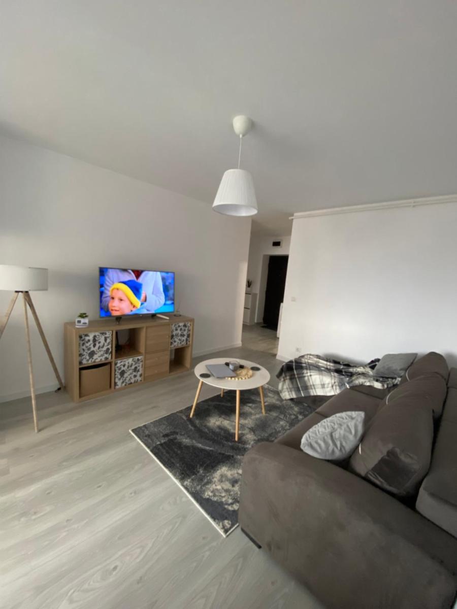 Zian Flat - Housity