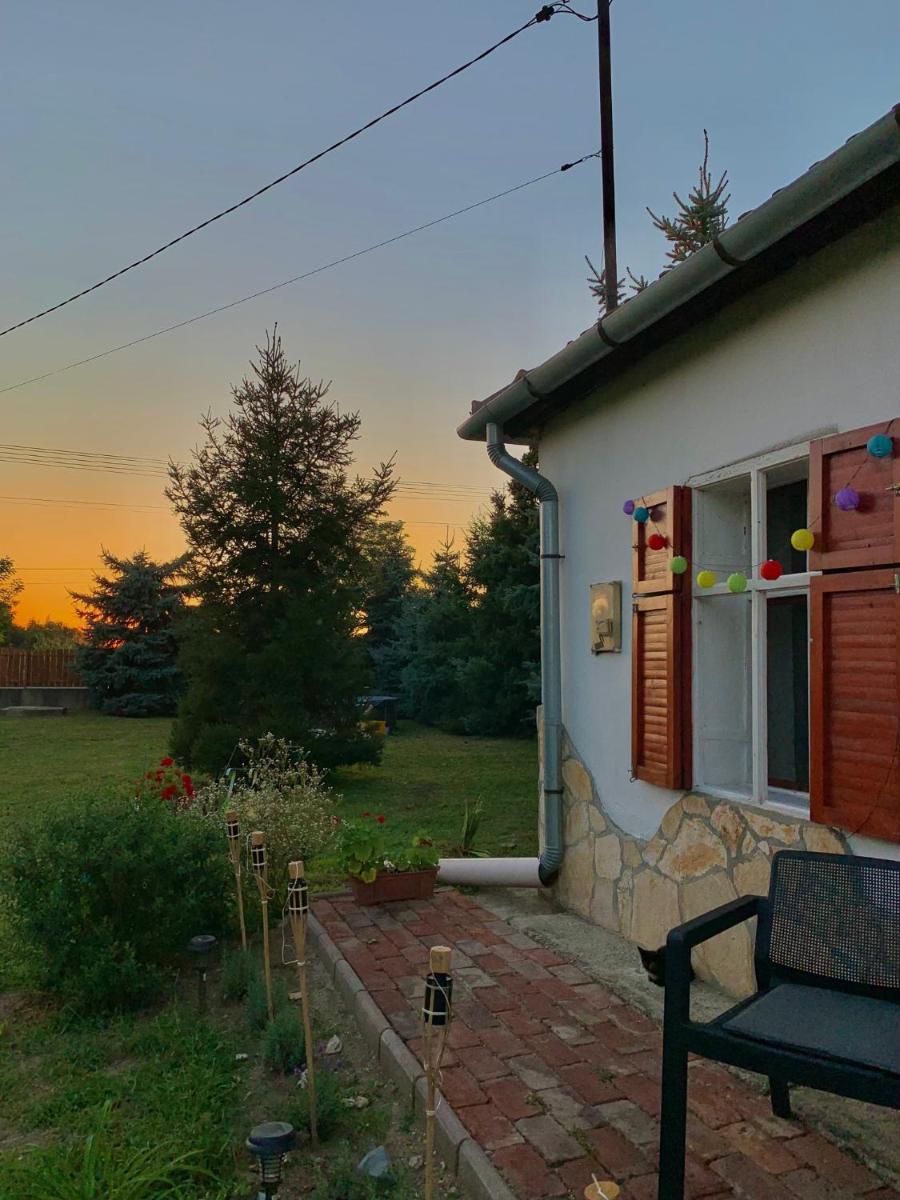Tiszai Fenyves Apartman - Housity