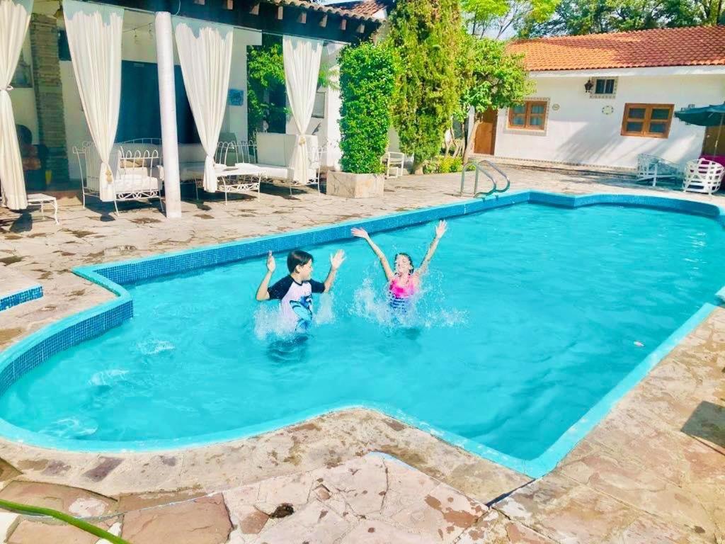 La Casita Inn Bustamante - Housity