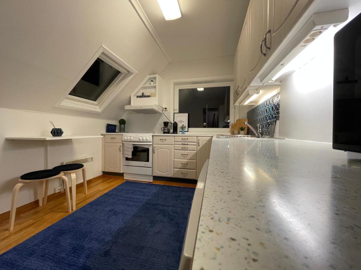 Central BnB Stavanger at Bertis Ap8 with Spacious Terraces - Housity