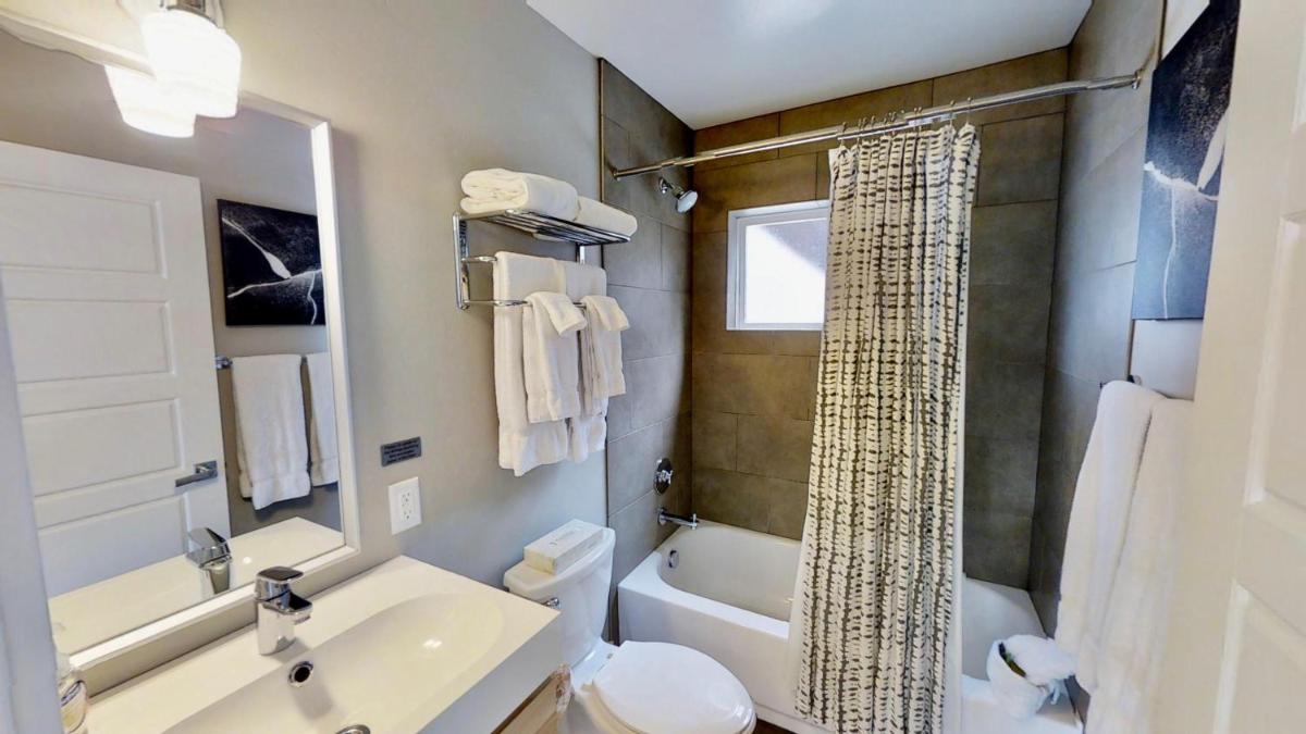 Moab Flats #1 - Housity