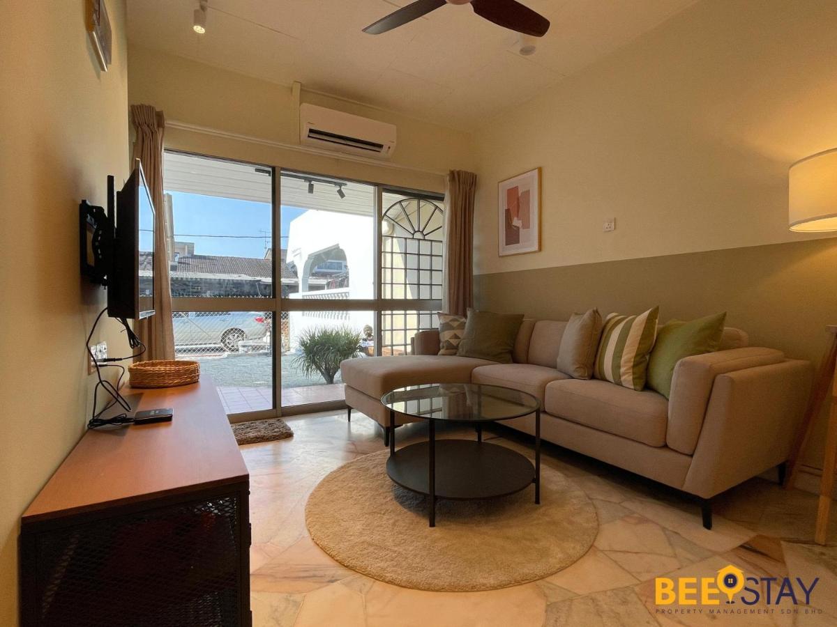 Jenjarom Modern Homestay 4-8PAX By Beestay - Housity