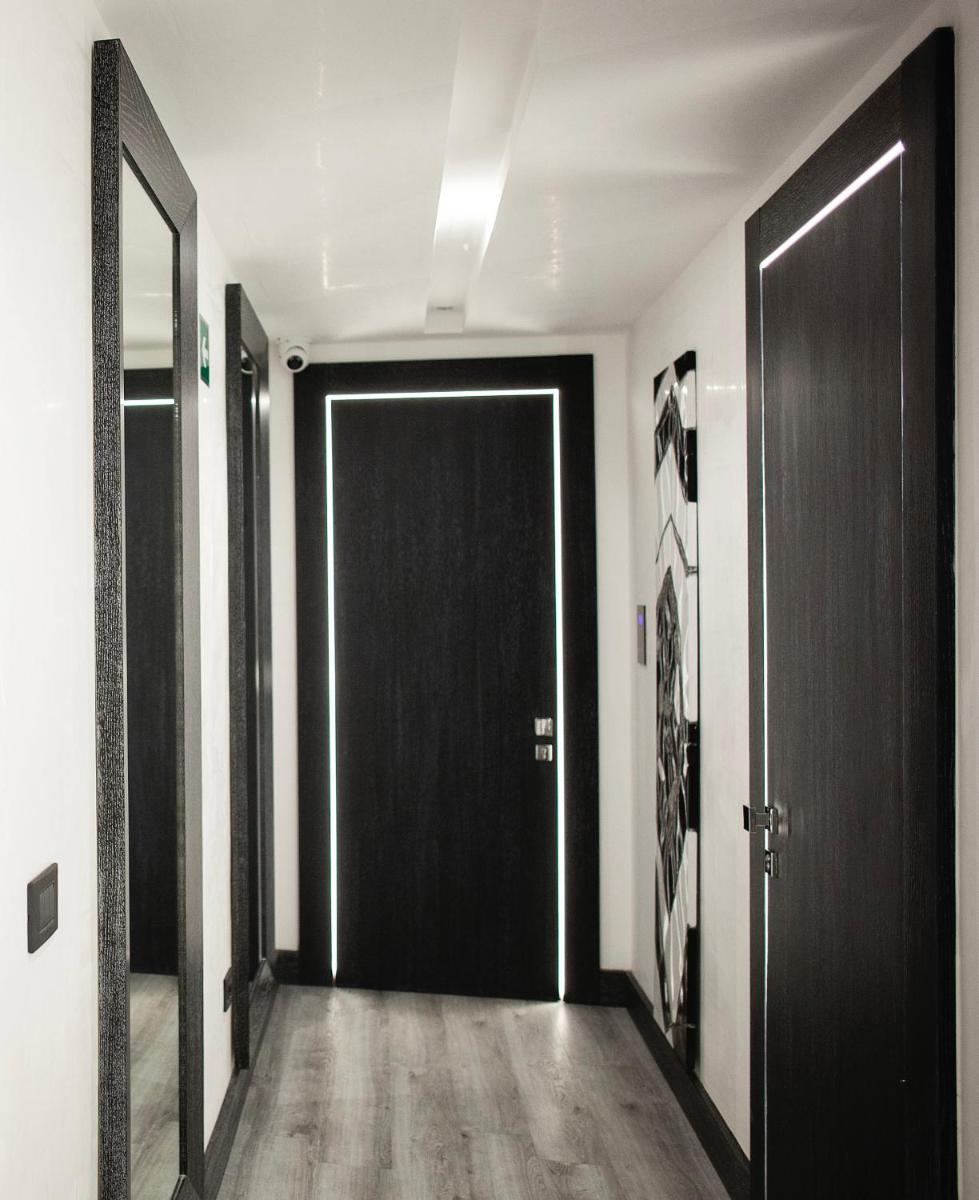 LHP Suite Napoli Parco Margherita - Housity