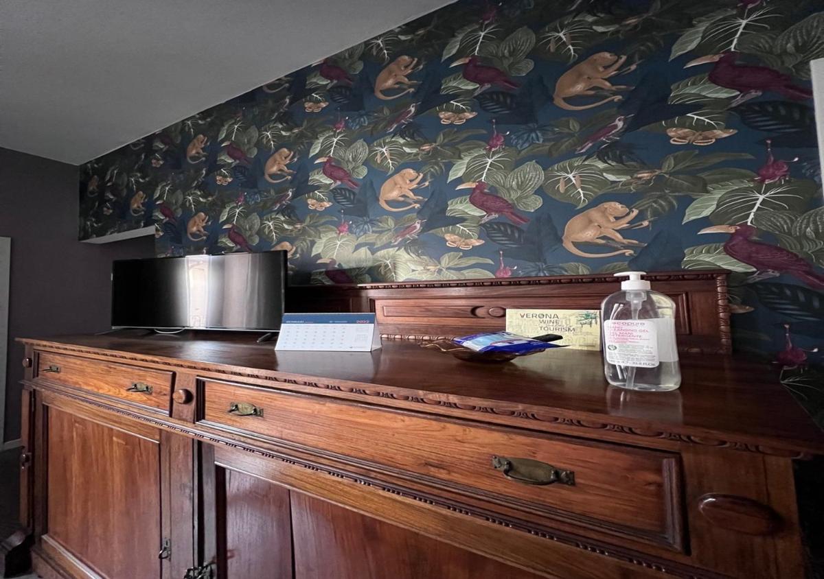 Monkey House Verona - Housity