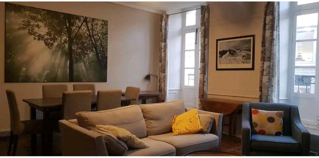 MAIRIE -APPT 75M2 -3 CHBRES Séparées - Housity