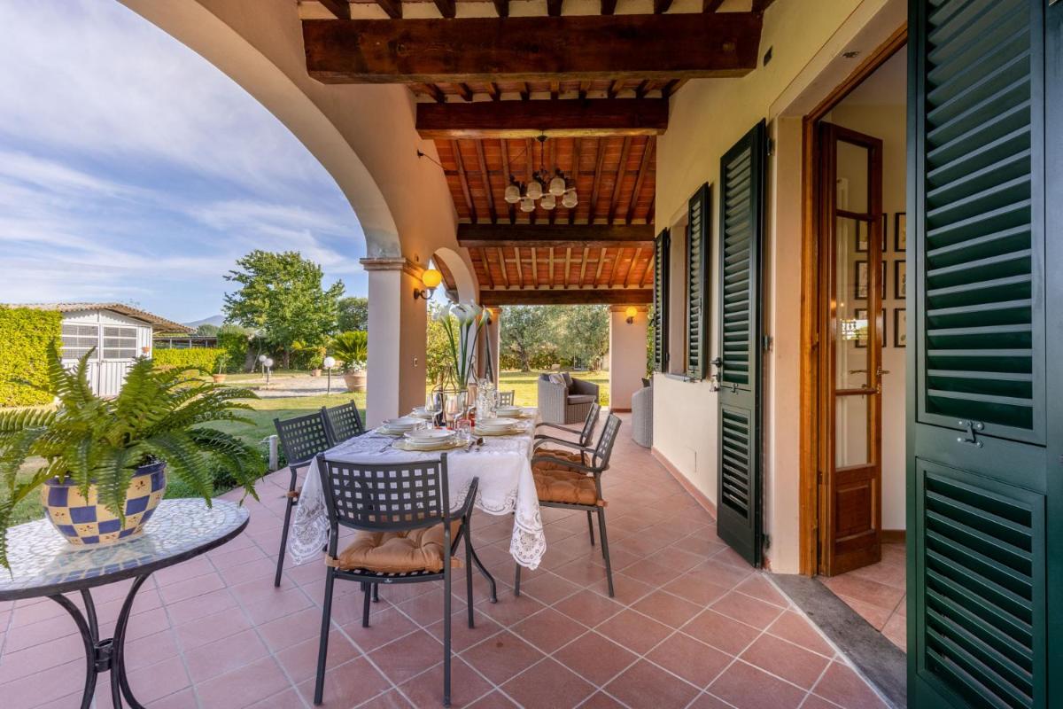 Nonna Bianca, a Genuine Farmhouse in Sant'Alessio, Lucca - Housity