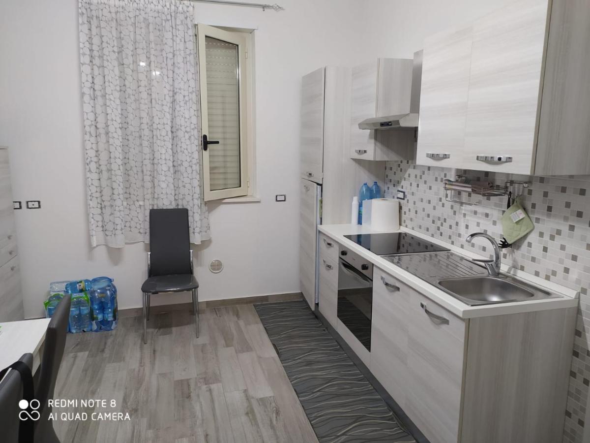 Luxury House - Housity