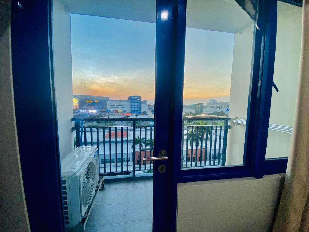 Juan's Place at Sea Residences - Housity