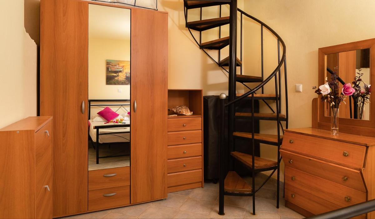 Coralli House - Housity