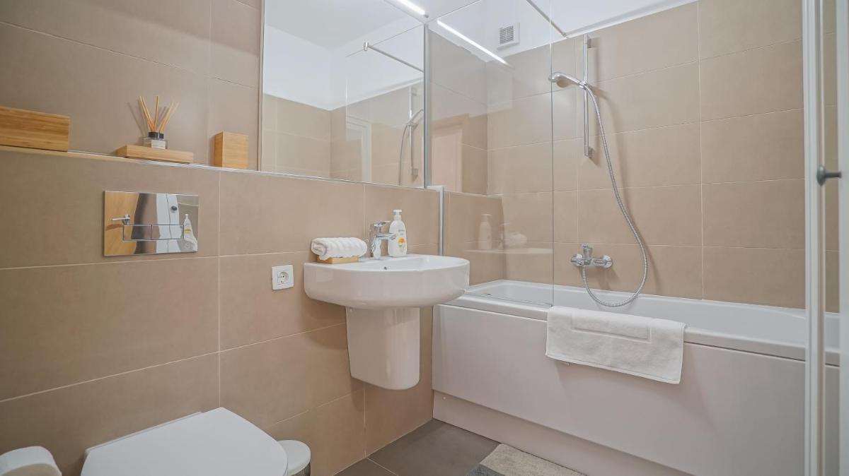 HVA Premium Apartments - Housity