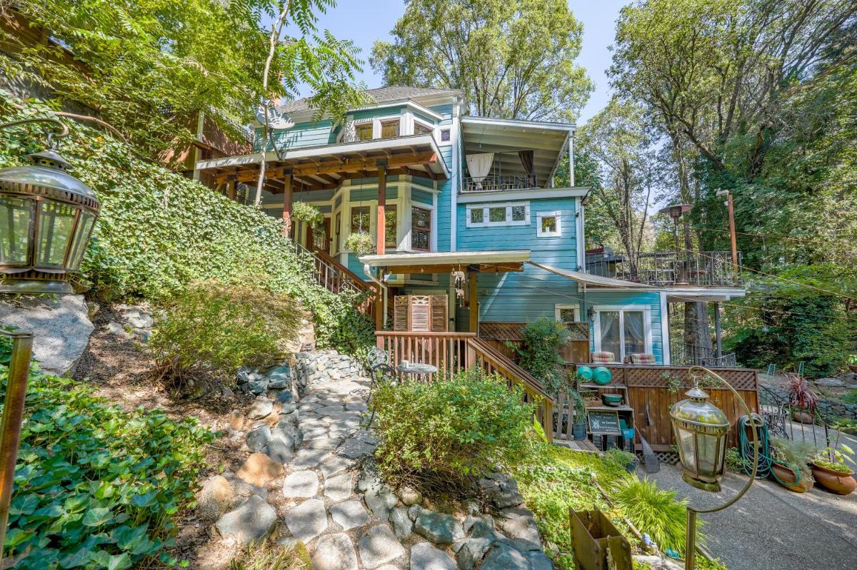 Flume\'s End - Housity