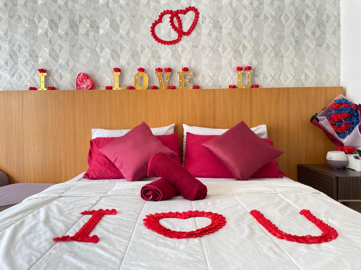 Private Jacuzzi Staycation at KL City 152 - Hizvo