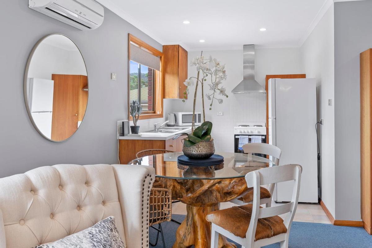 Suitetrails - SOHO Vibes on Davey - 2 Bedroom Unit Hobart - Free Parking - Free WIFI