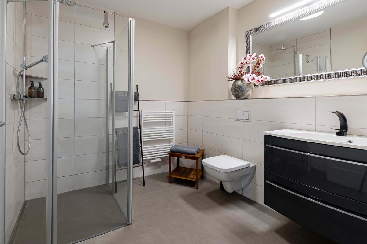 Luxus Resort Rügen Residenz Kubitzer Bodden - Housity