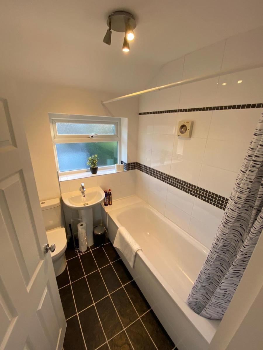 Captivating 3-Bedroom House - Housity