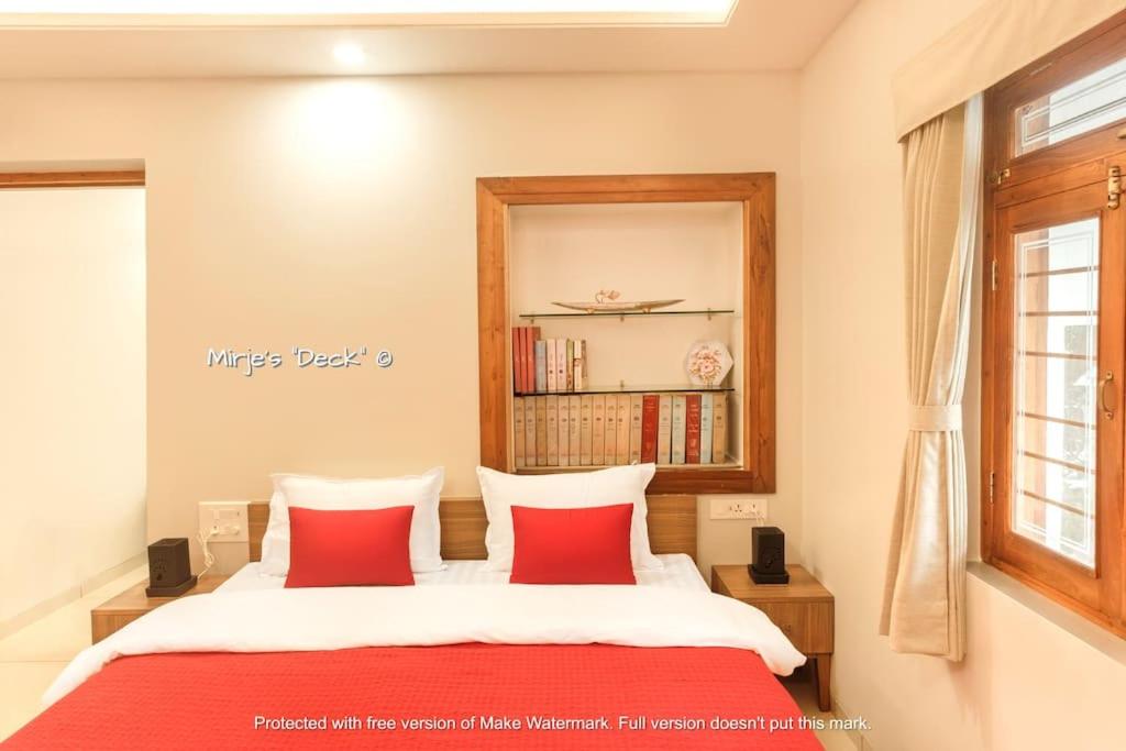 Mirje's Deck - Homestay - Family Rooms - Housity
