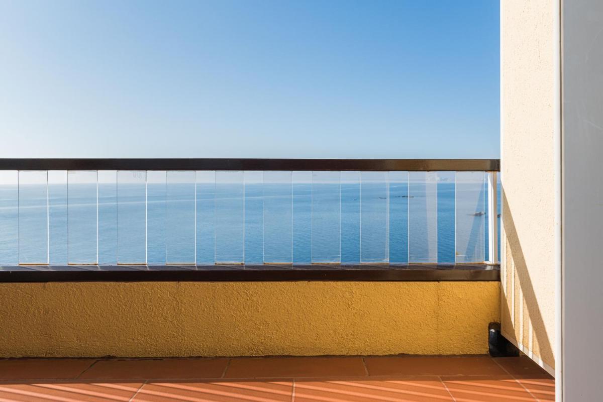 Un balcón o terraza de Almadraba Park Hotel