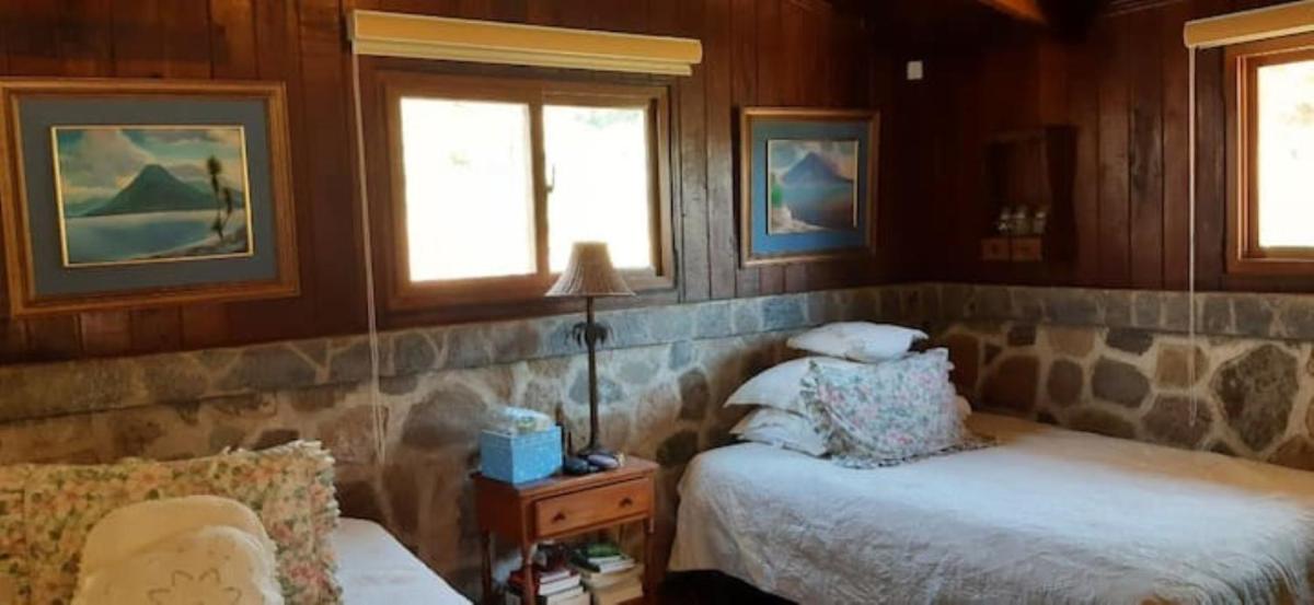 Casa Buen Aventura, Panajachel, Solola, Guatemala - casa de campo familiar - Housity