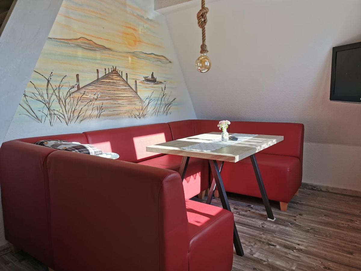 Hotel-Pension Rennsteighütte Frauenwald - Housity