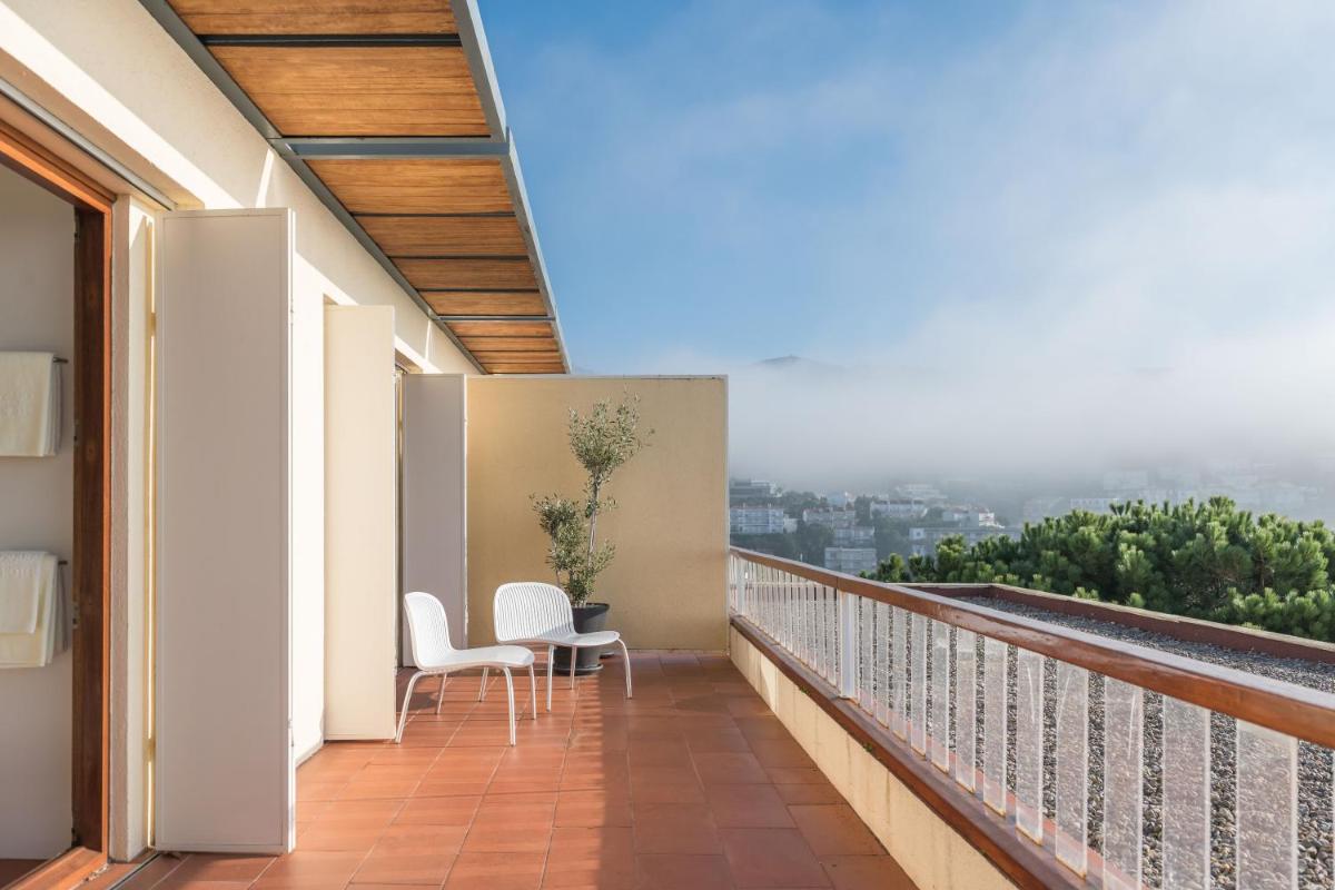Un balcón o terraza de Almadraba Park Hotel