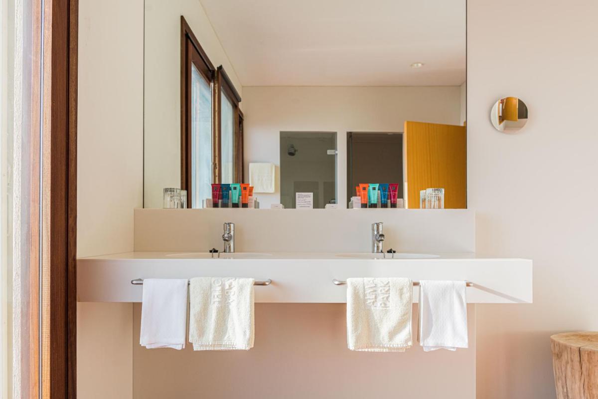 Imagen de la galería de Almadraba Park Hotel, en Roses