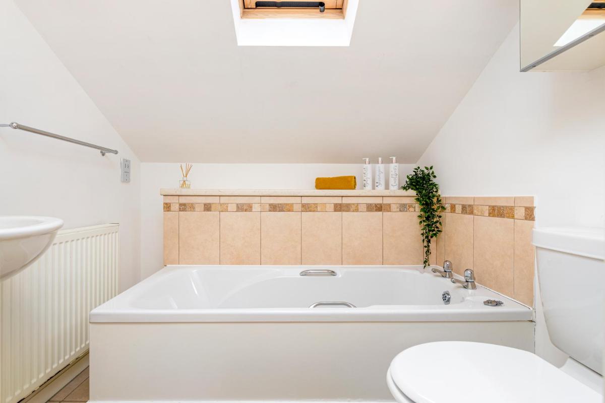 Liquorice Suite - Housity
