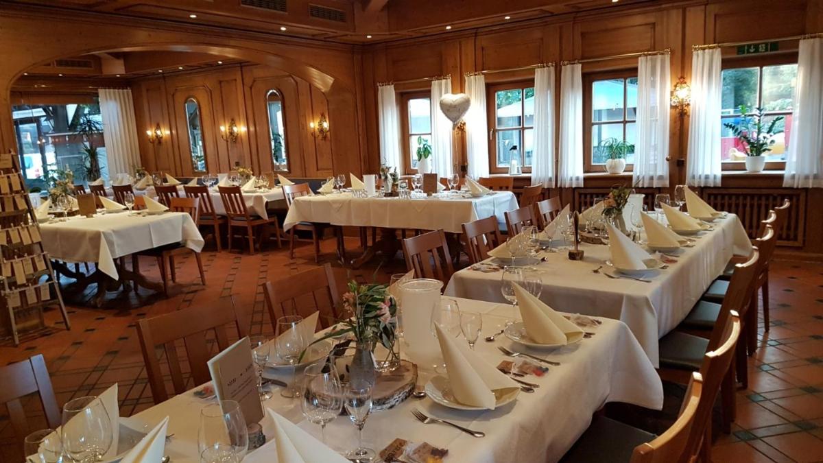 Landhotel-Restaurant Beckmann - Housity