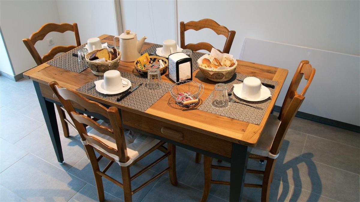 Bord de de la Comté - Housity